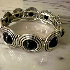 🎊🎉🥰Stretch Black and Silver Bracelet